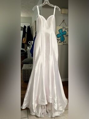 Tony Bowls White Satin Pageant Prom Bridal Gown Size 8 A-Line Formal